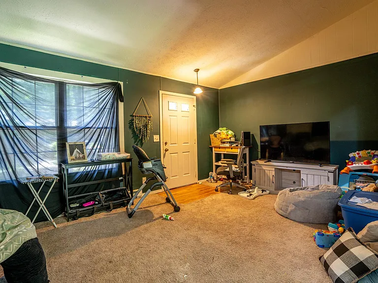 801 Carla Dr #7 — Photo 7