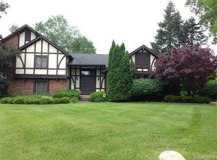5282 Particular Ct, Bloomfield Hills, MI 48302