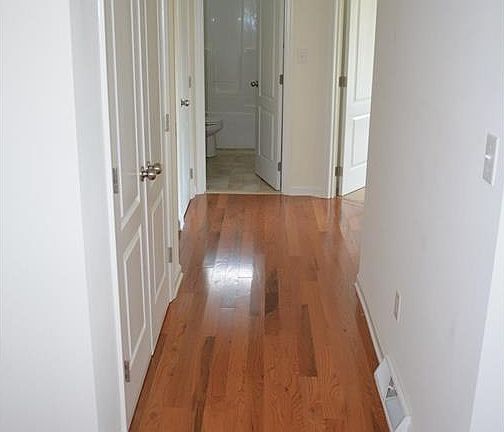5th image of 29805 Diane Dr