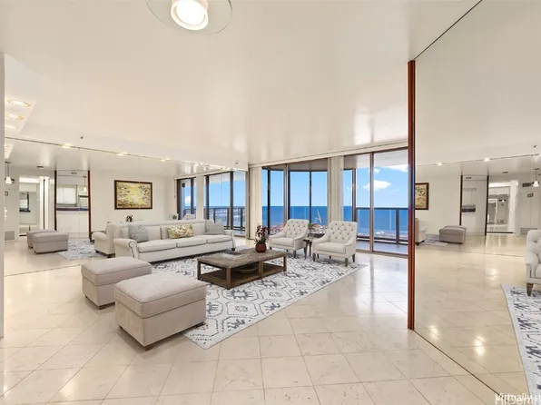 415 South St APT 2802, Honolulu, HI 96813