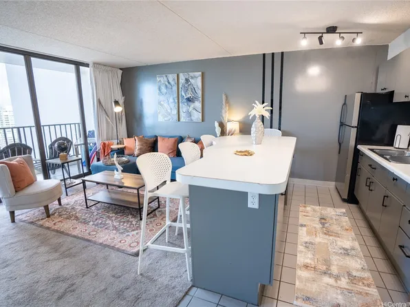 201 Ohua Ave, Honolulu, HI 96815