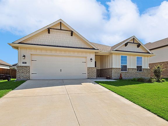 2nd image of 808 Feather Edge Dr