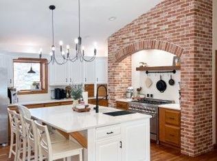 25589 Quinlan Ave, Lindstrom, MN 55045