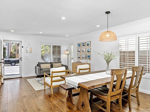 3rd image of 338 Spring Canyon Way