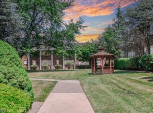 605 Grove St APT I011, Clifton, NJ 07013