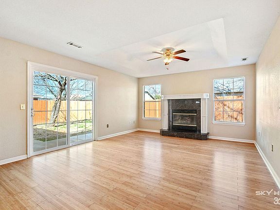 4th image of 4322 W Beaver Ln