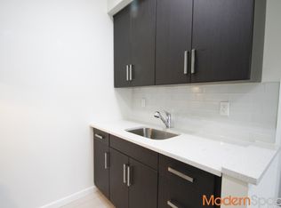 2757 Crescent St APT 3B, Astoria, NY 11102