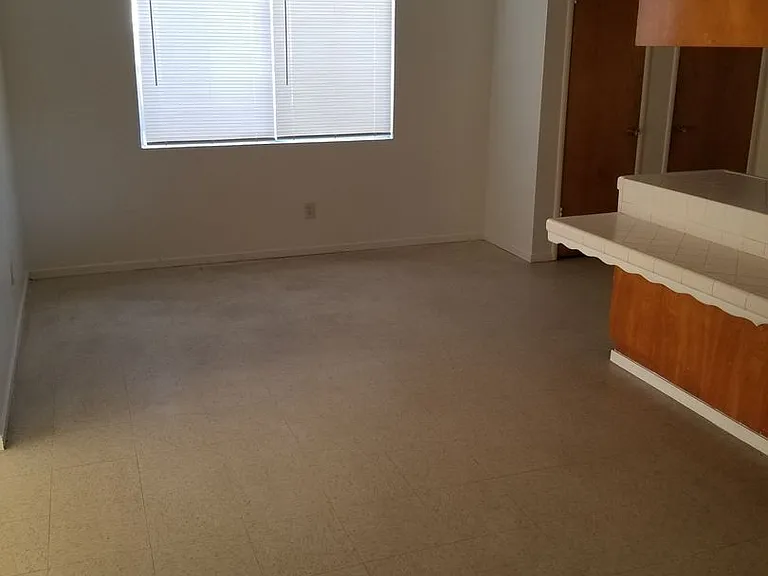 2035 N Burl Dr — Photo 5