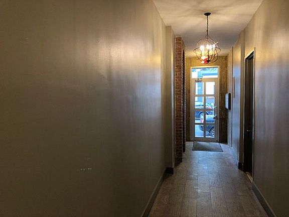2nd image of 1428 Dekalb Ave APT 3R