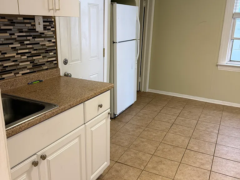 3162 Trowbridge St #1 — Photo 9