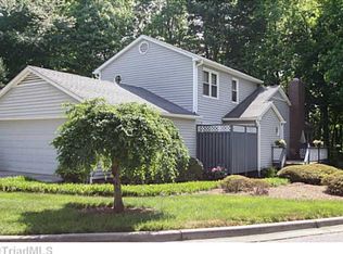 130 Pebble Ridge Ln, Winston Salem, NC 27104