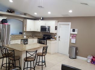 4820 20th Ave SE, Naples, FL 34117