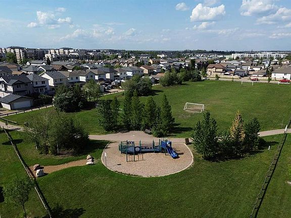 3rd image of 181 SW Grouse Way