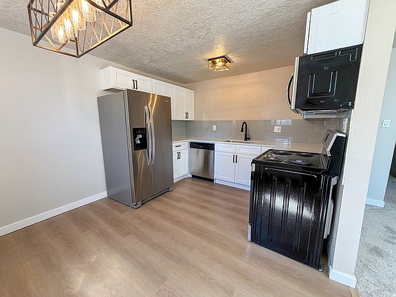 2nd image of 647 E Swenson Ave S #1
