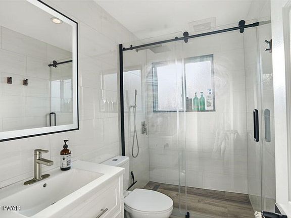 5th image of 196 Barlow Rd #35