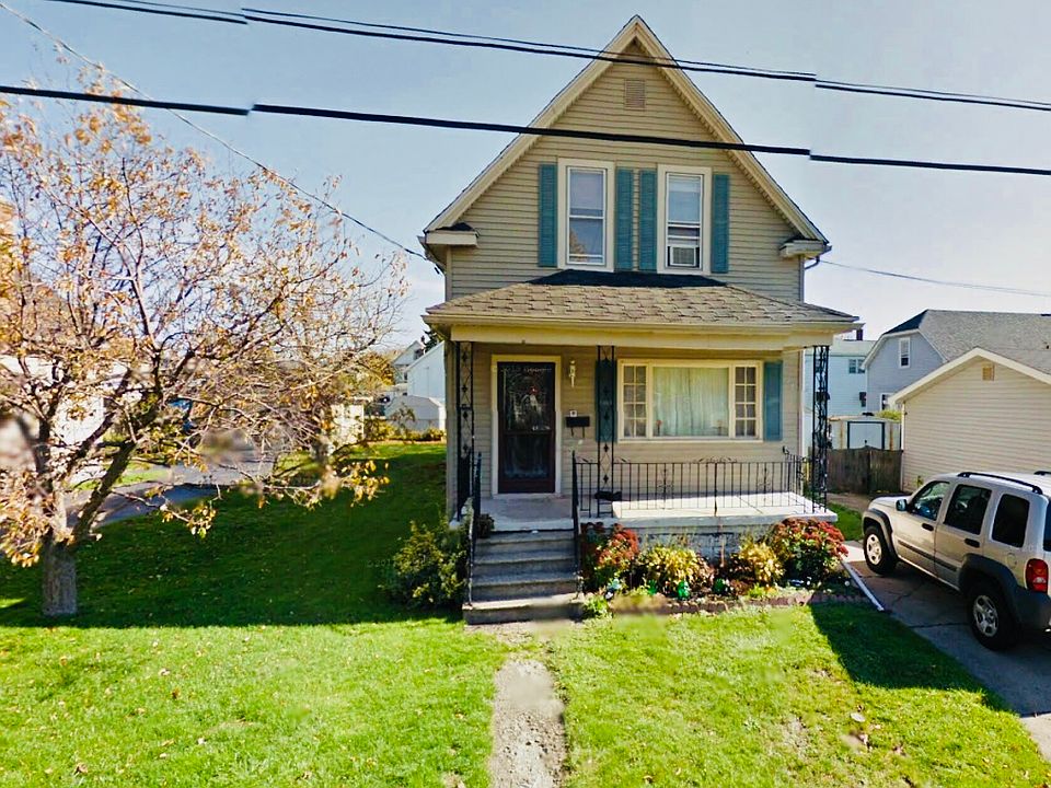 1st image of 28 Adrian Ave