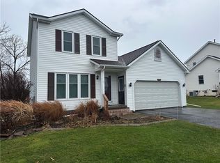 329 Chadlee Dr, Brockport, NY 14420