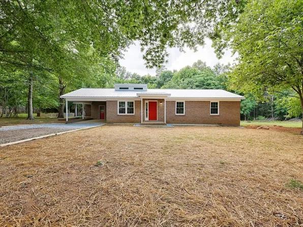 369 Historic Village Rd, Roxboro, NC 27574