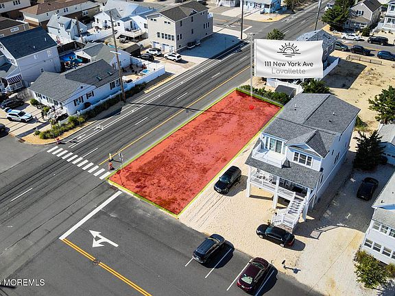 2nd image of 111 New York Avenue