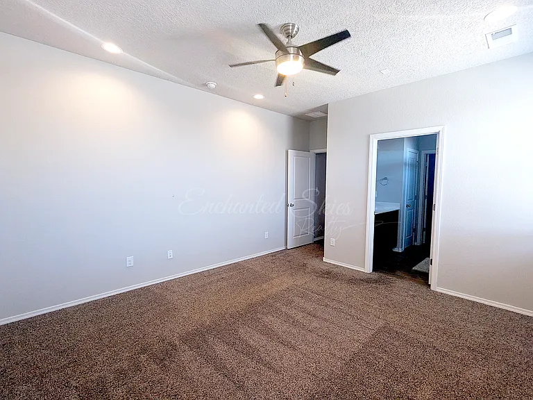 3212 Berkshire Rd NE — Photo 34