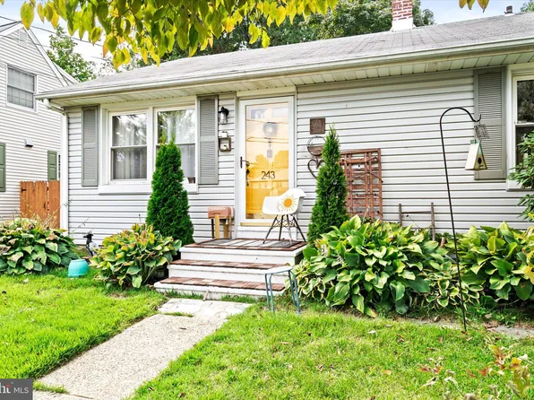 243 Hillhurst Ave, Hamilton, NJ 08619