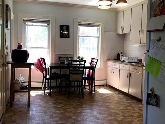 5th image of 12 Reservoir Ave