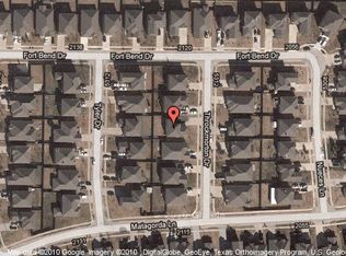 5323 Throckmorton Dr #D, Grand Prairie, TX 75052