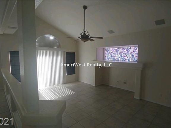 2nd image of 7590 Aurora Glow St