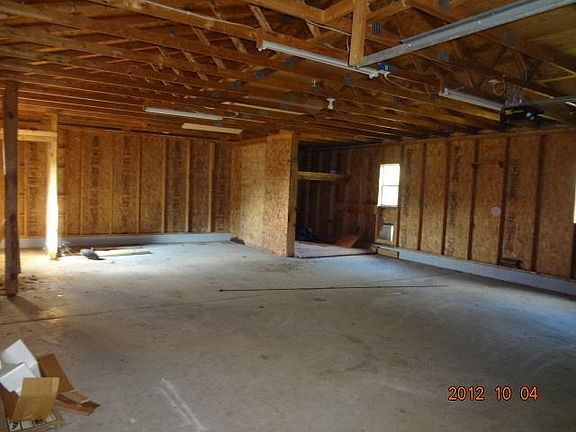 4th image of 13091 S Walnut Ave