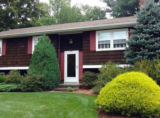 841 Dennison Dr, Southbridge, MA 01550