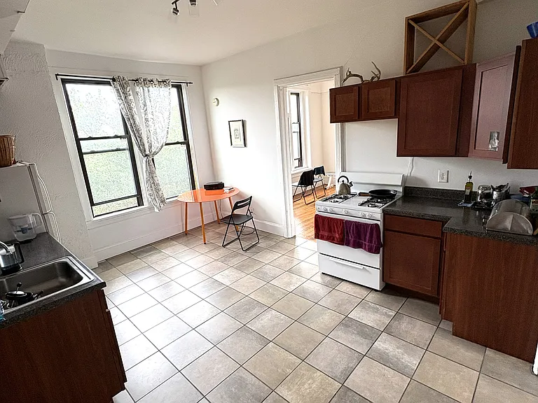 1437 W Ohio St #4 — Photo 12