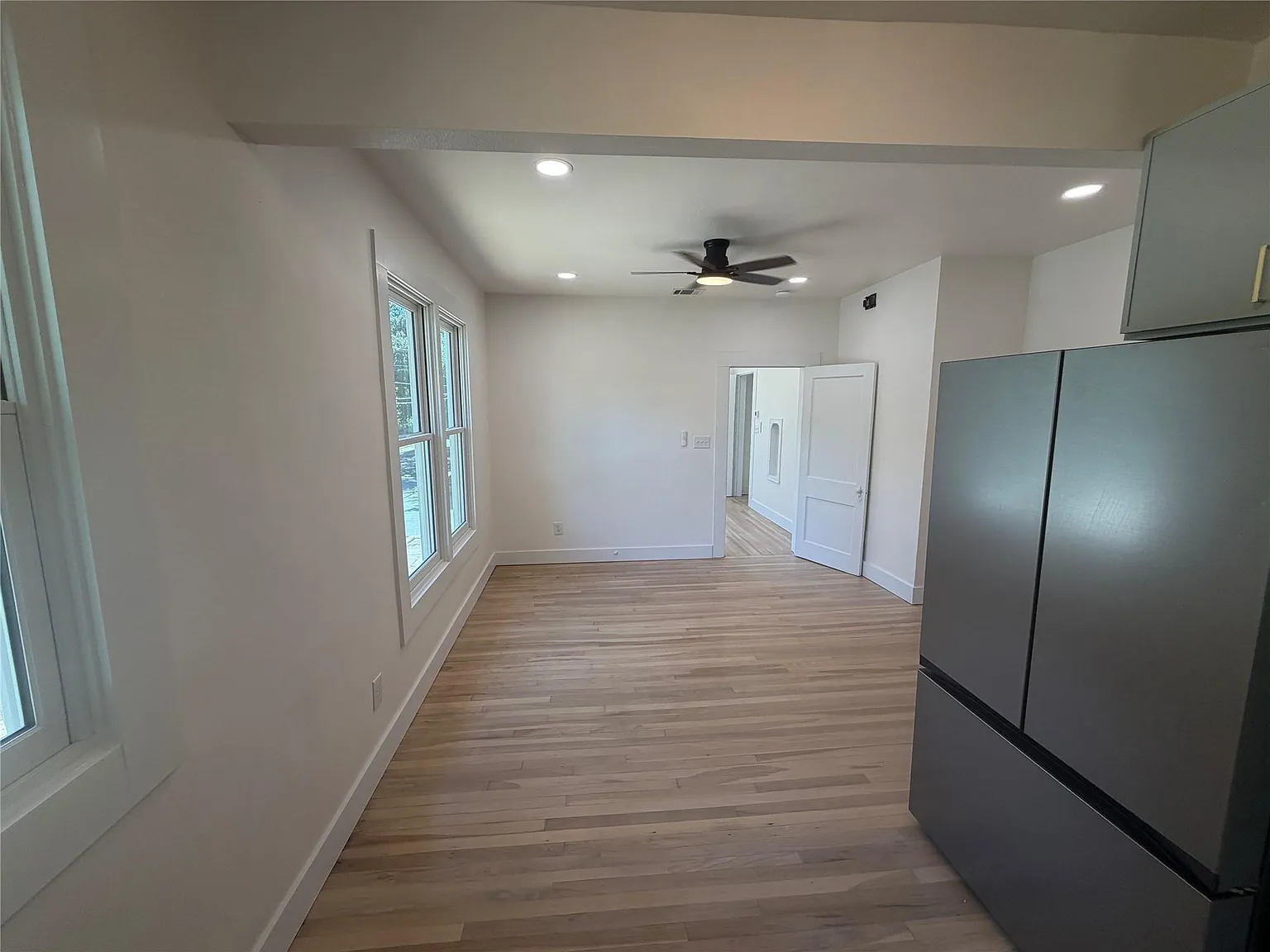 1 bed, 1.0 bath, 1000 sqft, $1,995 — Photo 4
