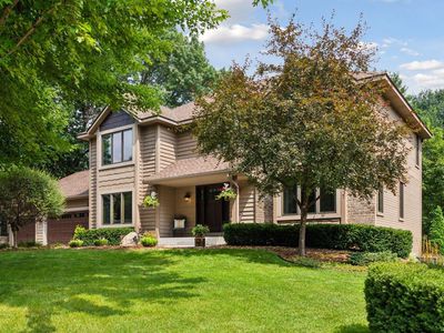 13760 Duluth Dr, Apple Valley, MN, 55124