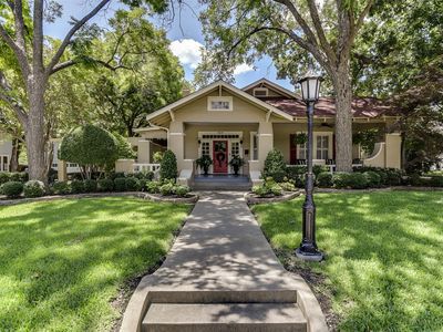 905 W Marvin Ave, Waxahachie, TX, 75165