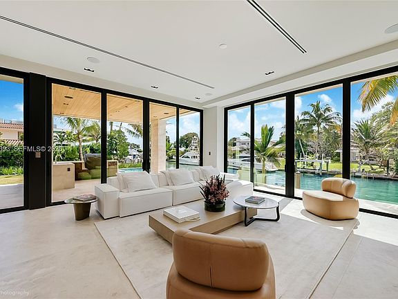 5th image of 770 Lake Rd