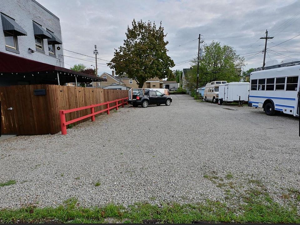 2nd image of 88 W BECHER STREET