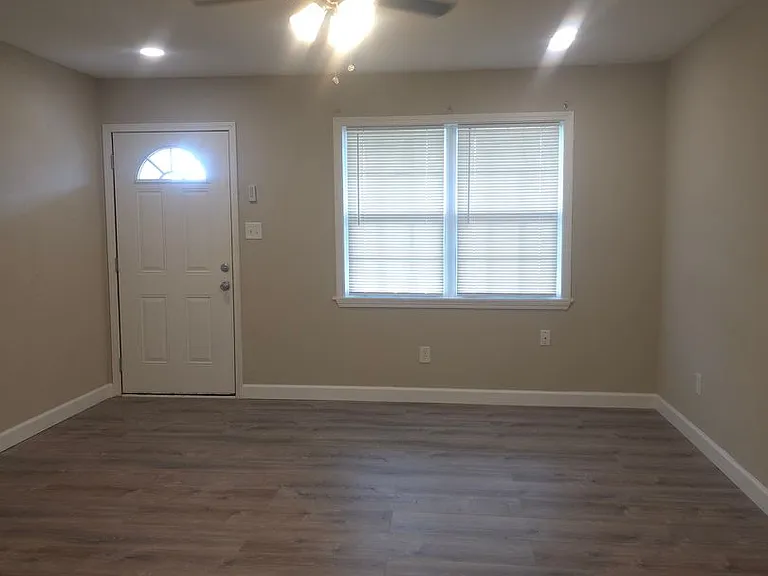 3121 General Twining St — Photo 14
