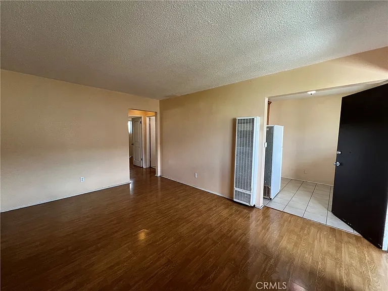 4387 W 134th St #F — Photo 3