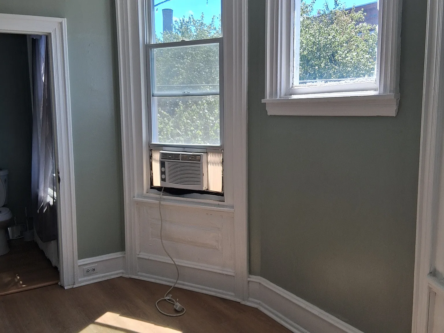 1 bed, $1,300 — Photo 2