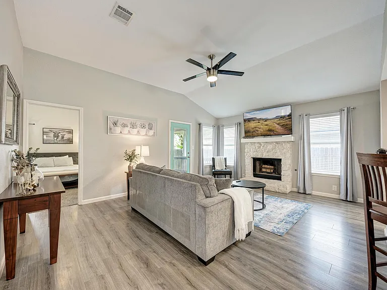 2022 Balsam Way — Photo 6