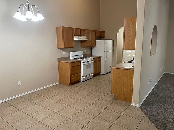 5th image of 1515 Bradley Ct