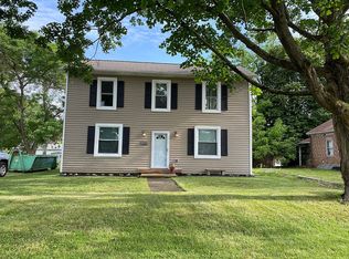 105 W South St, Summerfield, IL 62289