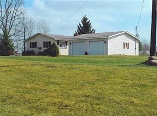 2500 N Bird Lake Rd, Hillsdale, MI 49242