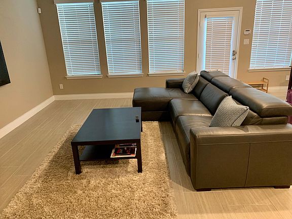 4th image of 16910 Canosa Dr