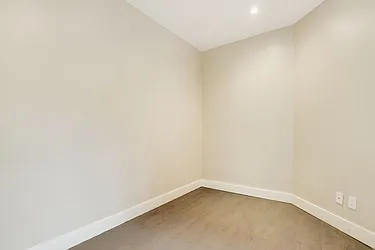 Rented by Akelius Real Estate Management