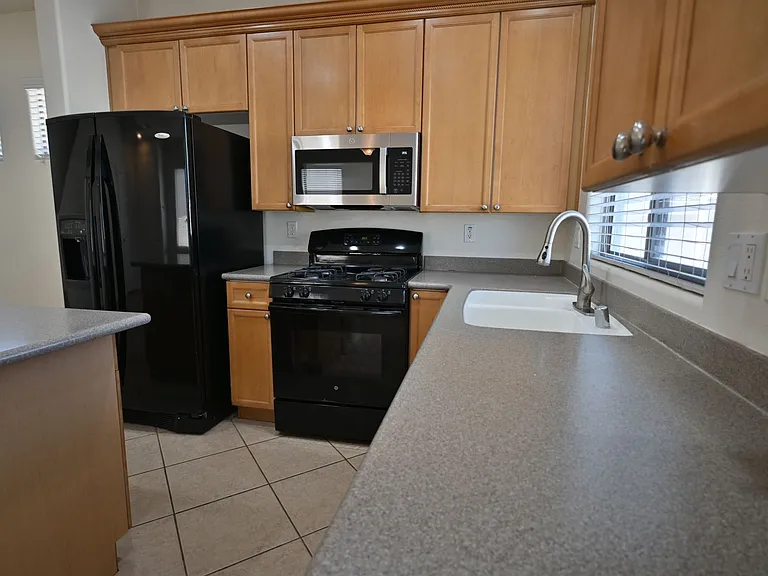 5472 Overlook Valley St — Photo 12
