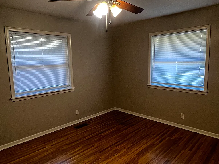 4016 Maple St — Photo 14