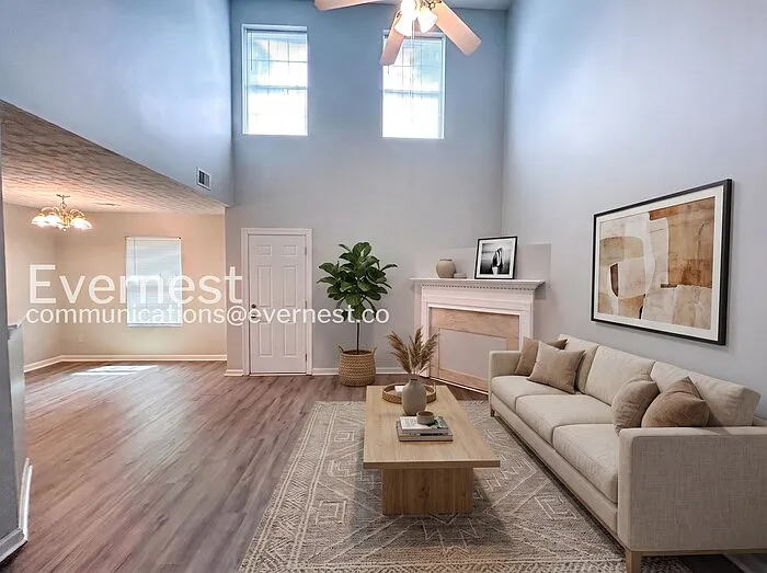 5604 Windfall Ln — Photo 2
