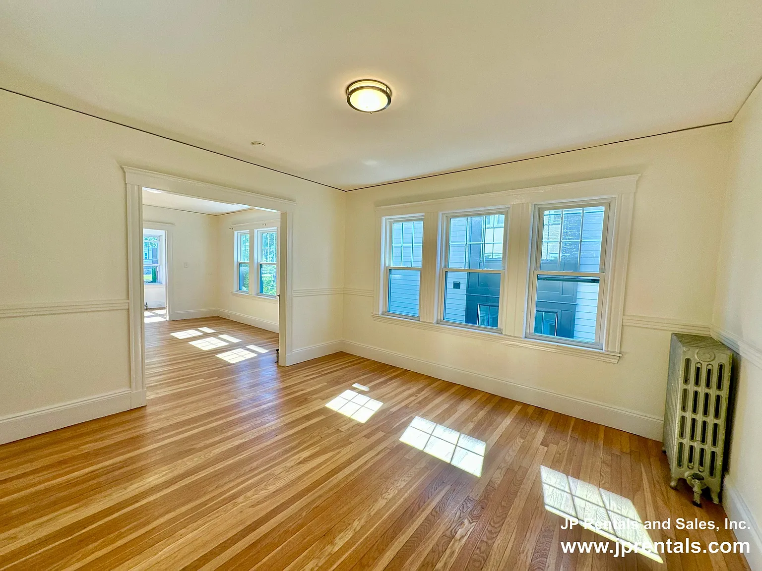 2 bed, 1.0 bath, 1200 sqft, $3,000 — Photo 4