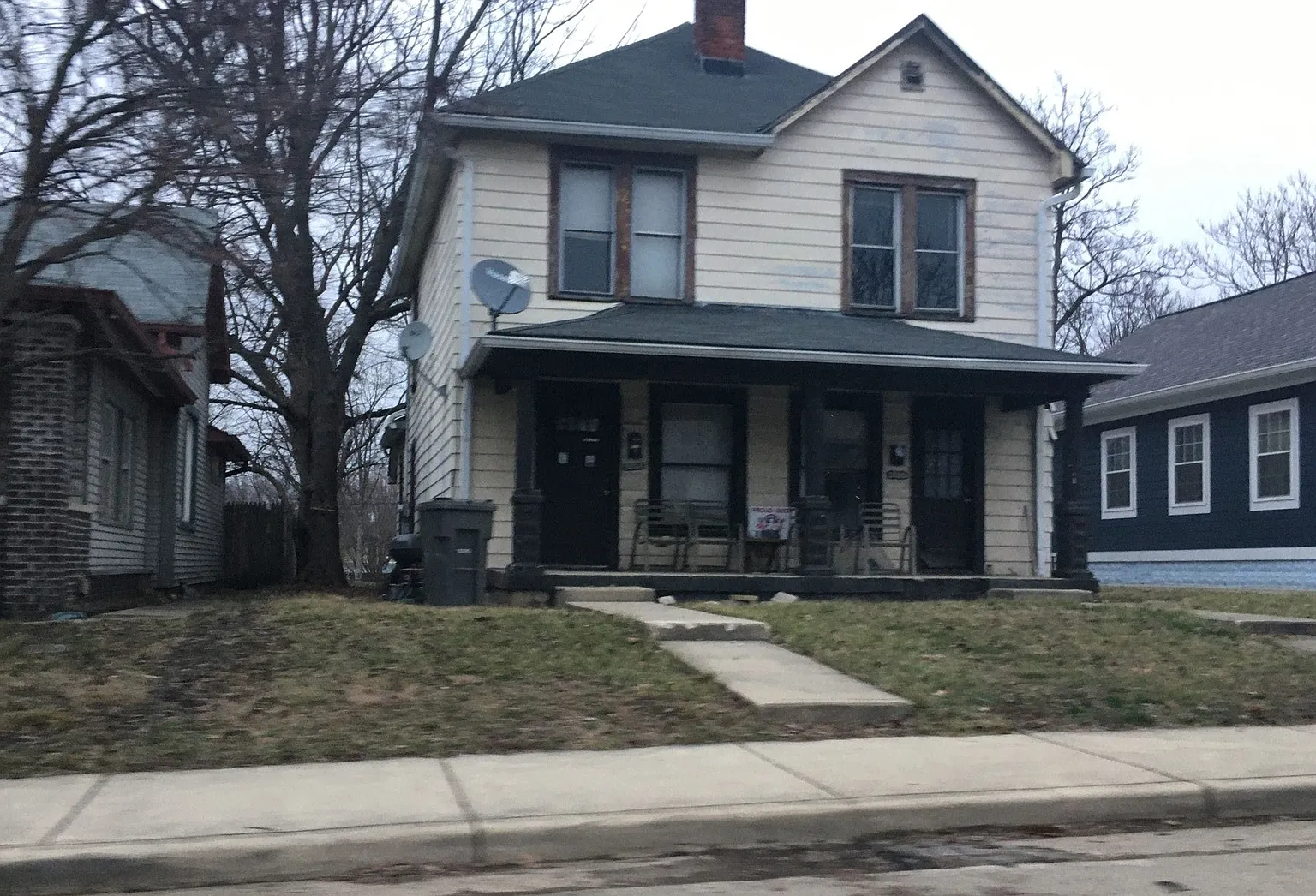 2034 E 12th St photo 1